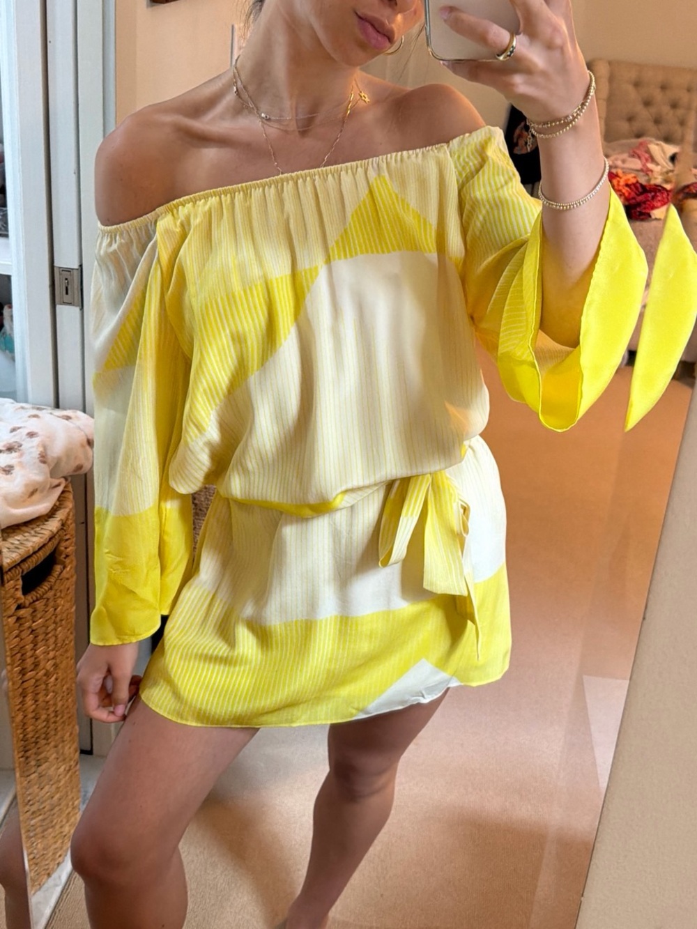 Alice + Olivia Yellow and Cream Off-Shoulder Tie-Waist Mini Dress